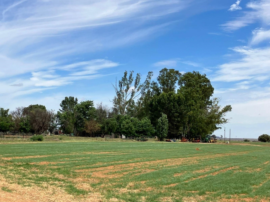 3 Bedroom Property for Sale in Bloemfontein Rural Free State